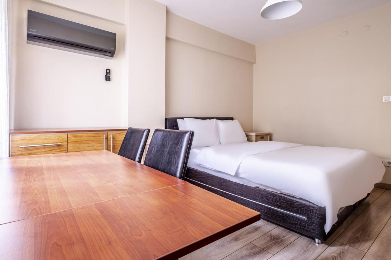Flat With Sea View Near Uskudar Ferry Station Apartamento Istambul Exterior foto