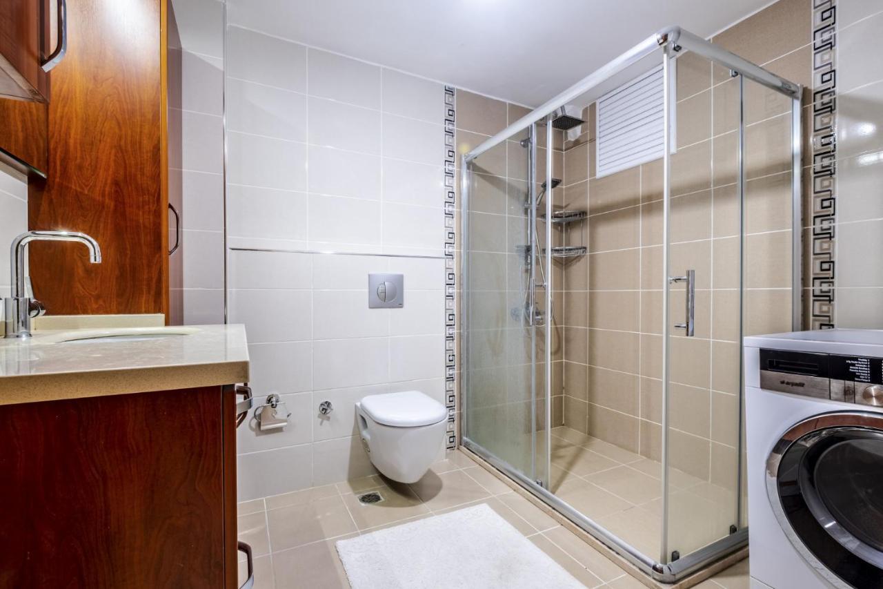 Flat With Sea View Near Uskudar Ferry Station Apartamento Istambul Exterior foto