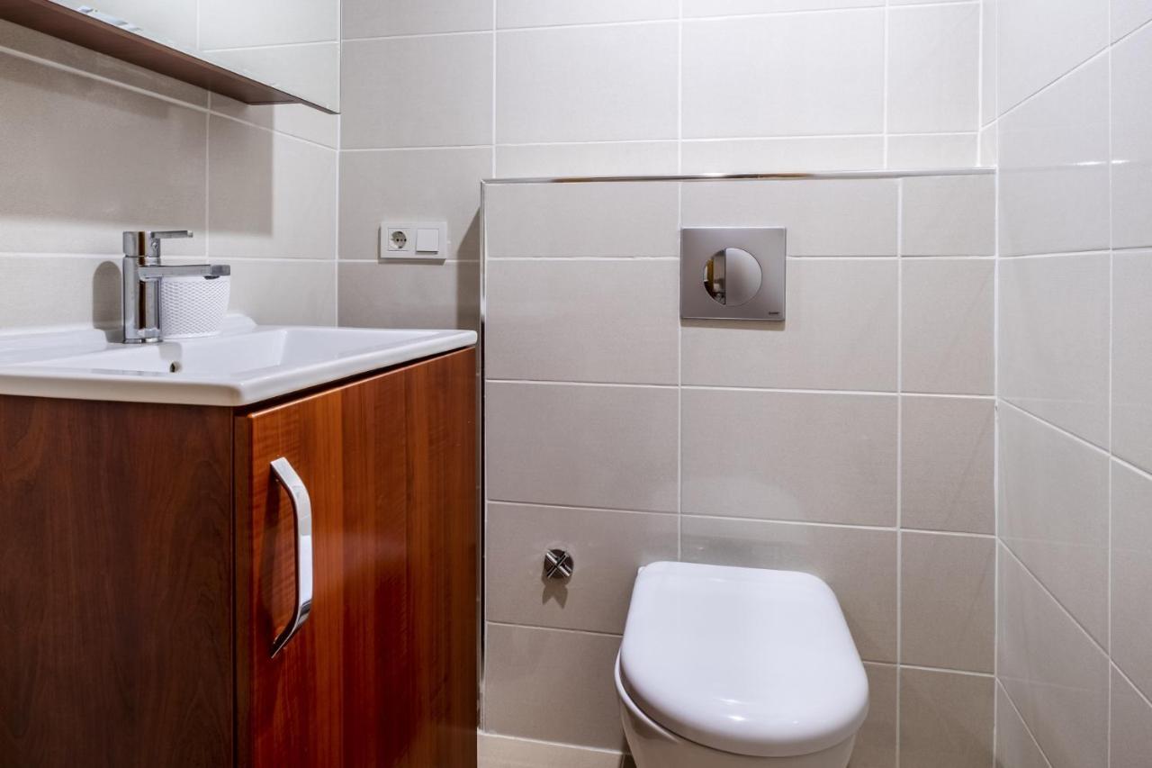 Flat With Sea View Near Uskudar Ferry Station Apartamento Istambul Exterior foto